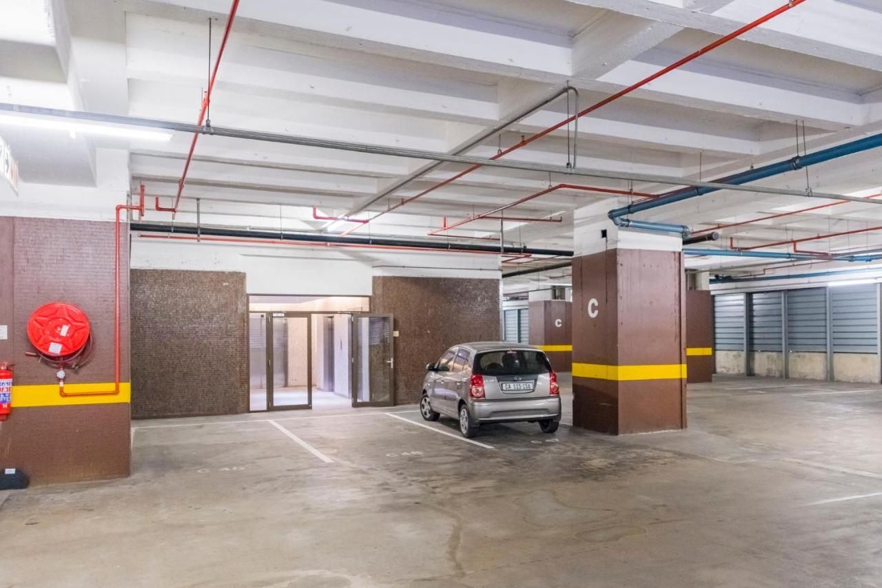 #1203 Cartwright - Sophisticated Elegance Apartment